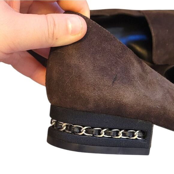 Vaneli Women's Chocolate Brown Black Pointed Toe Chain Detail Loafers Size 9.5 - Picture 7 of 7